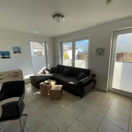 Villa Sara Wohnung Buskam Mit Terrasse Goehren  Exterior foto